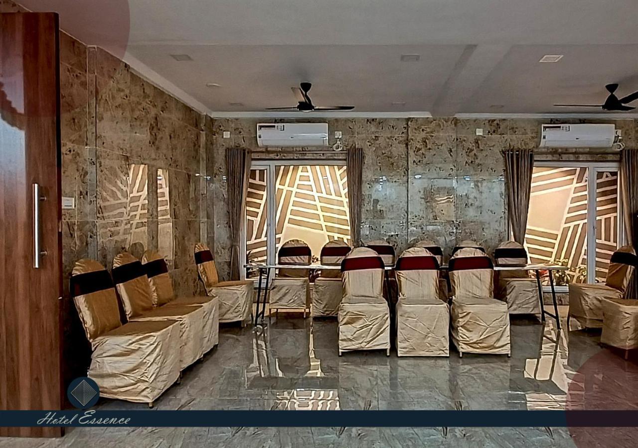 Hotel Essence Vellore Ngoại thất bức ảnh